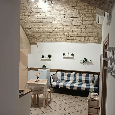 Sweet 45 Apartment